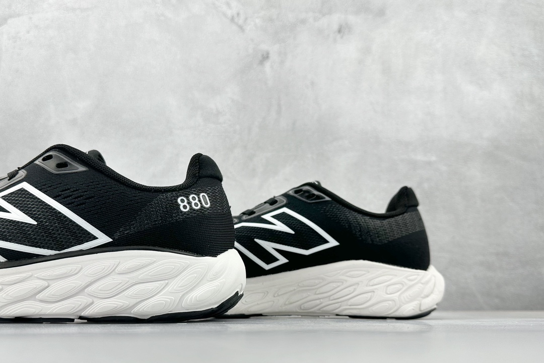 170 New Balance 880系列 轻化透气复古休闲运动慢跑鞋 M880S25