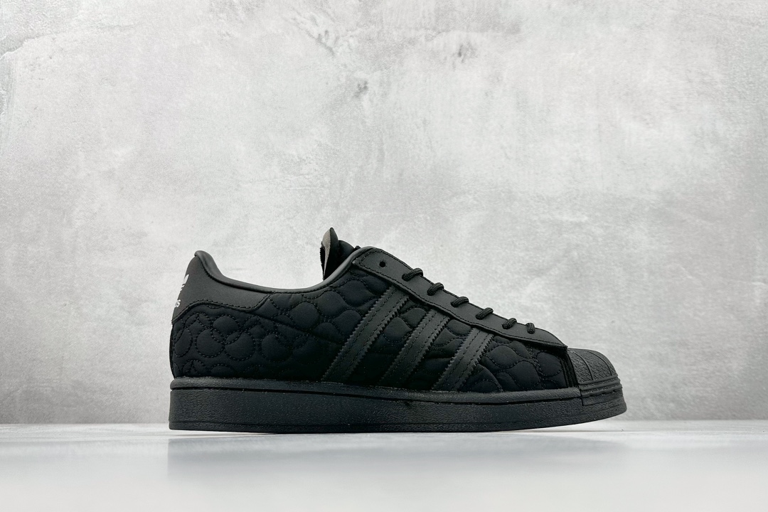 150 Adidas   Superstar GX8826 贝壳头休闲板鞋