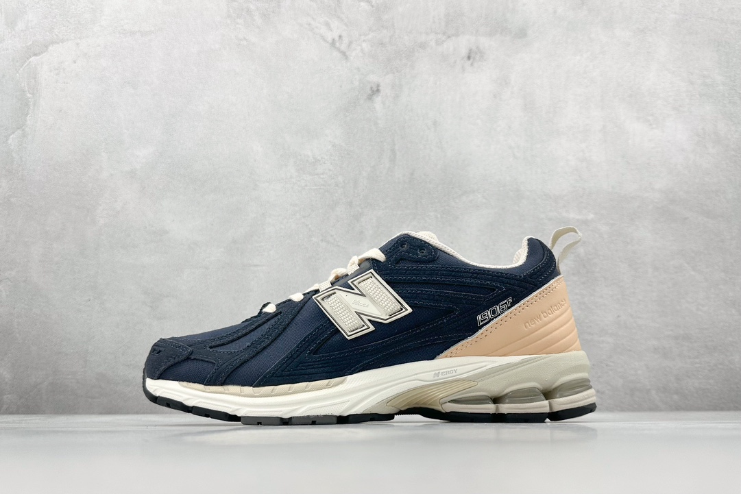 240 New Balance 1906系列复古老爹风休闲运动慢跑鞋 M1906FB