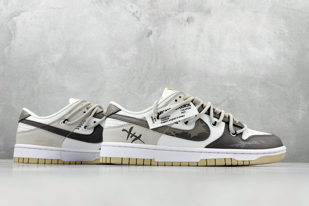 300 Nike Dunk Low 涂鸦布贴 黑白 DV0833-100