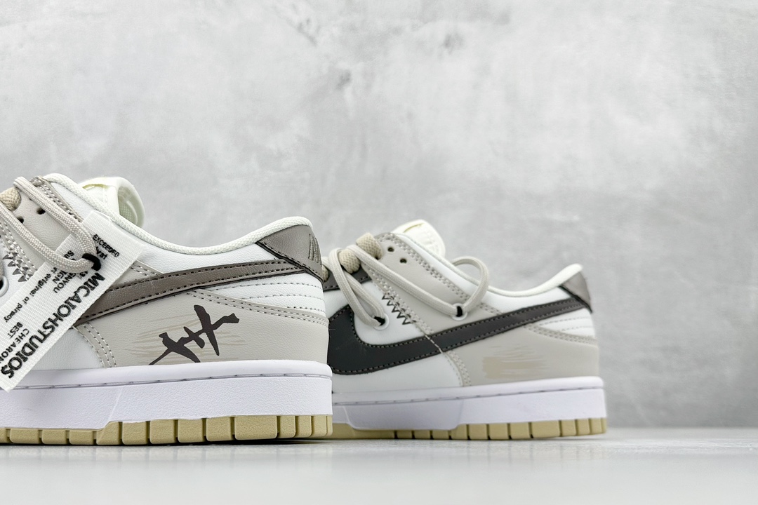 300 Nike Dunk Low 涂鸦布贴 黑白 DV0833-100