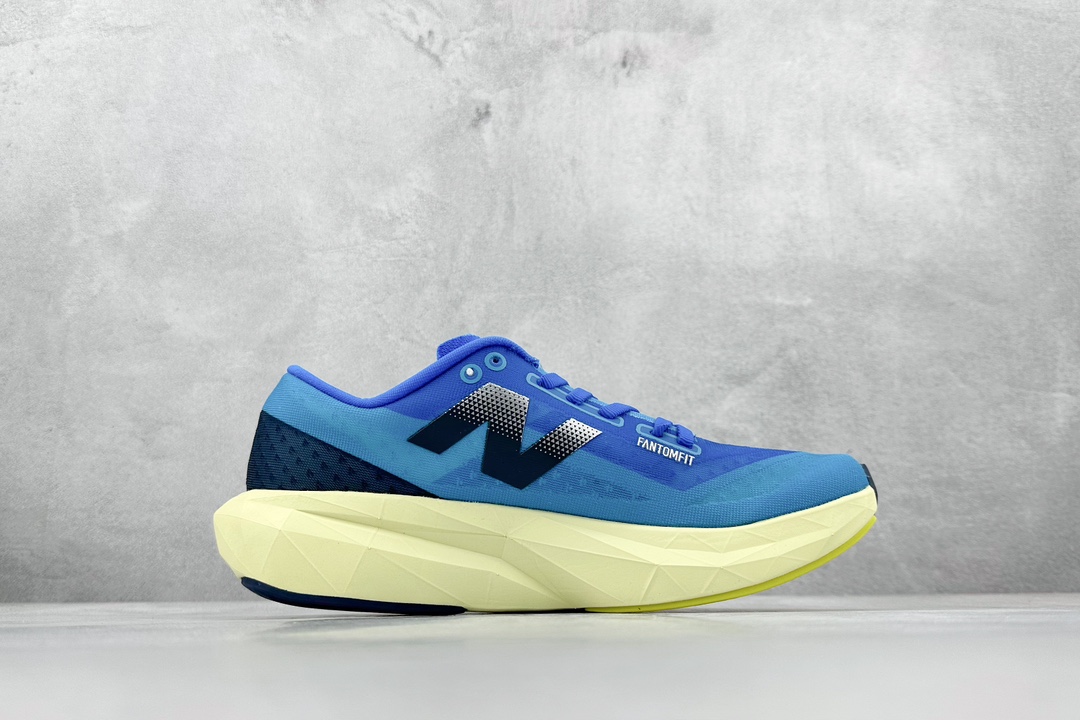 190 NB新百伦New Balance FuelCell SuperComp Trainer V2 慢跑鞋“网纱宝蓝黄渐变”MRCXBE4