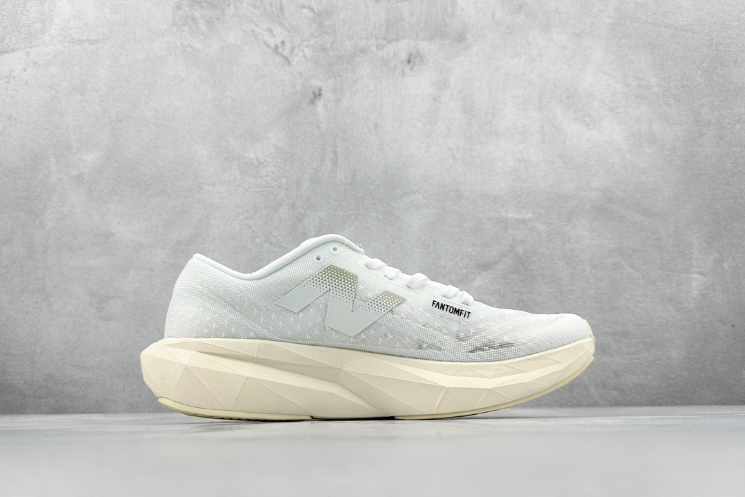 190 NB新百伦New Balance FuelCell SuperComp Trainer V2 慢跑鞋“网纱米白渐变”MRCXMB4