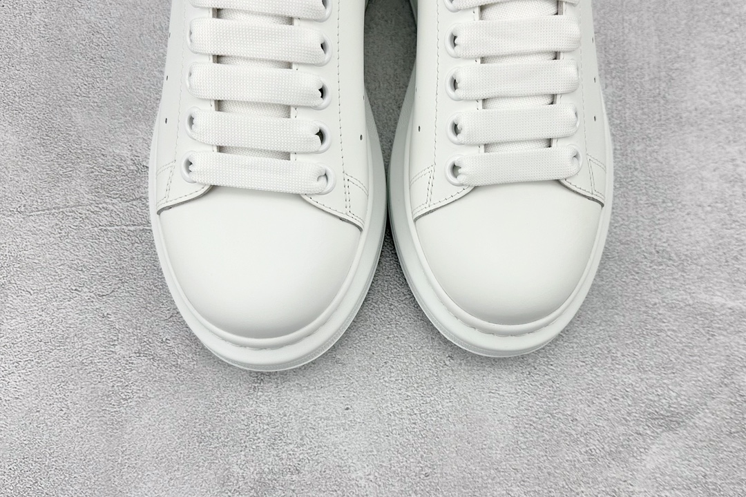 S pure original Alexander McQueen Alexander McQueen platform shoes thick sole heightening white shoes