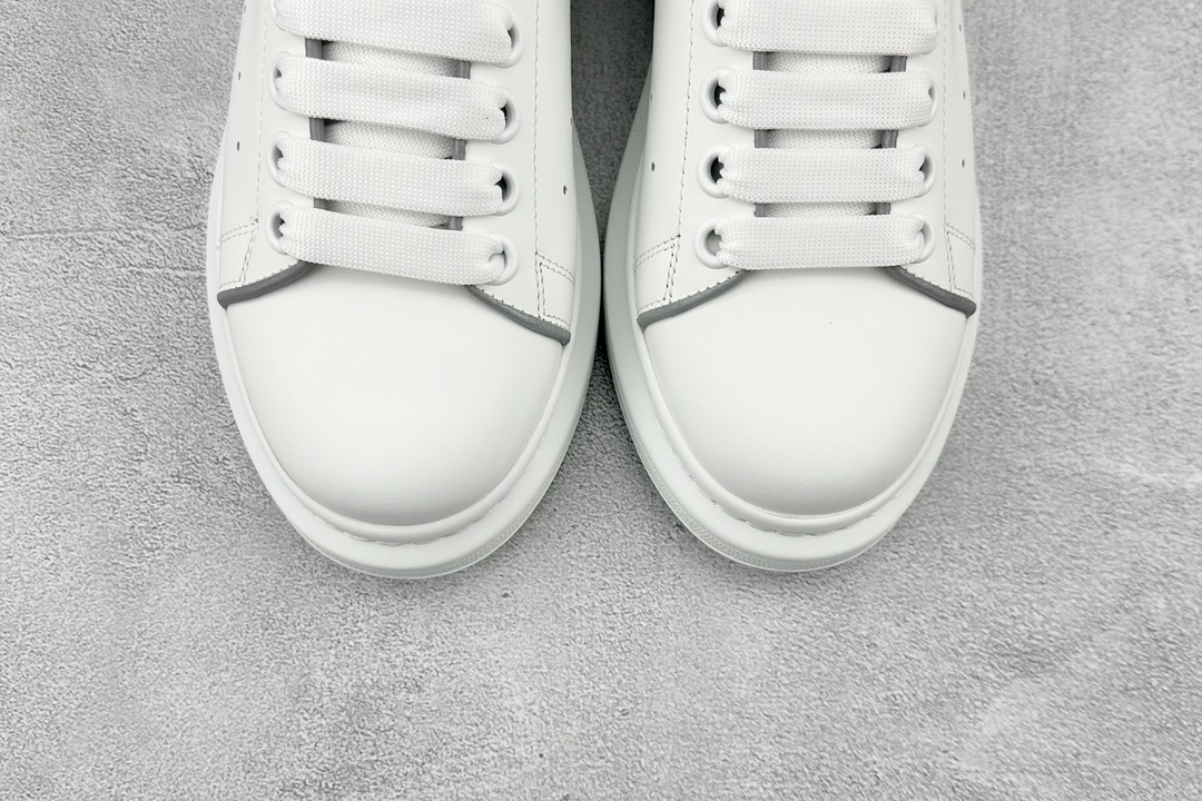 S Pure original Alexander McQueen Alexander McQueen platform shoes thick sole heightening white shoes