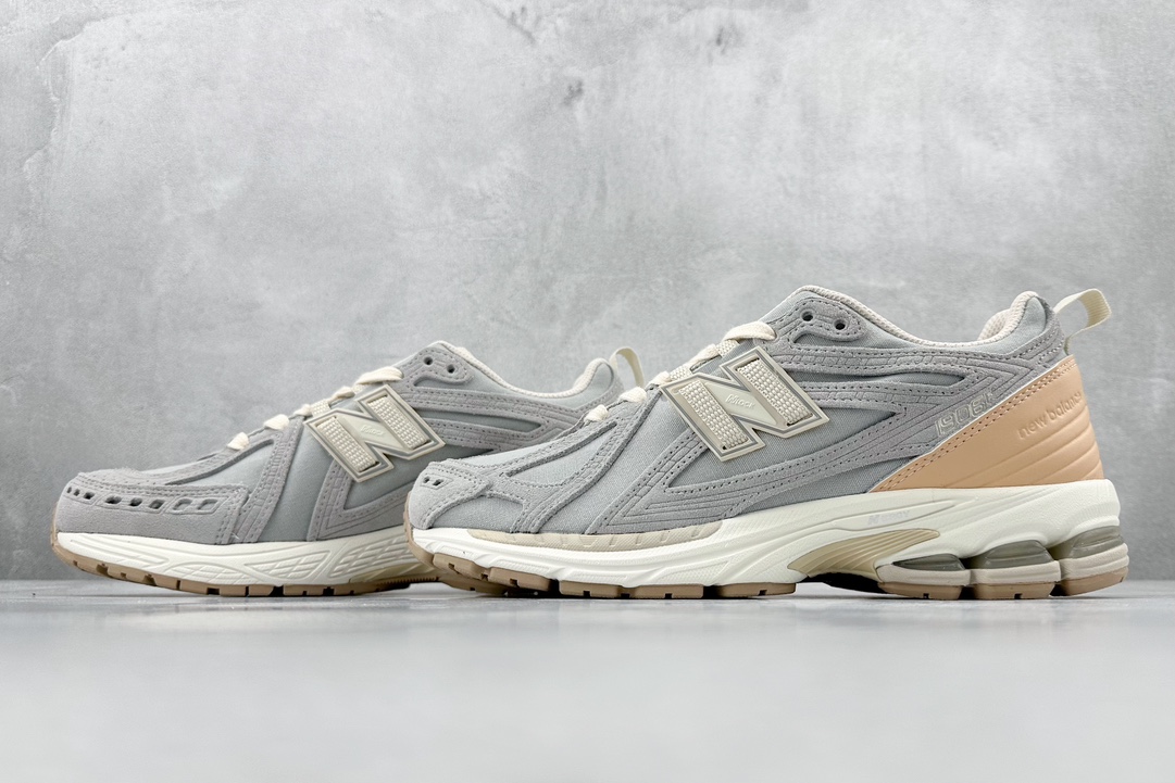 240 New Balance 1906系列复古老爹风休闲运动慢跑鞋 M1906FA