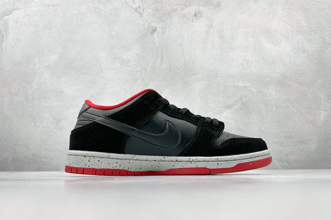 JH Nike SB Dunk Low Pro Black Red 304292-050