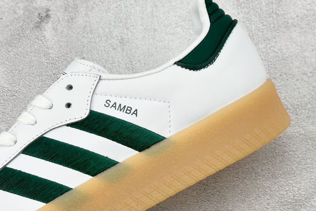 R Adidas Originals Samba versatile item ID0440