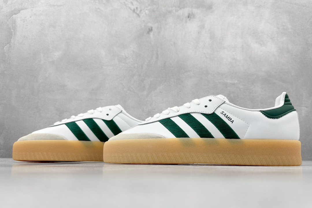 R Adidas Originals Samba versatile item ID0440