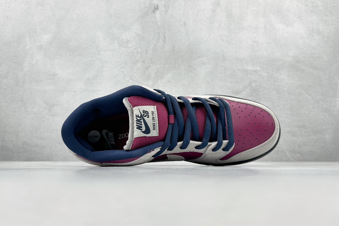 JH Nike SB Dunk Low True Berry Bordeaux BQ6817-001