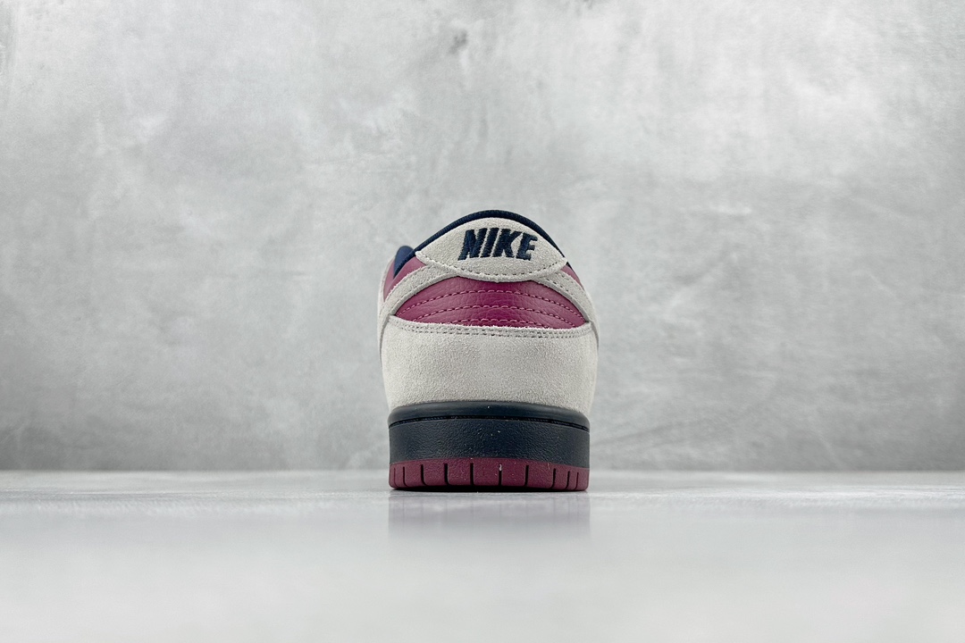 JH Nike SB Dunk Low True Berry Bordeaux BQ6817-001