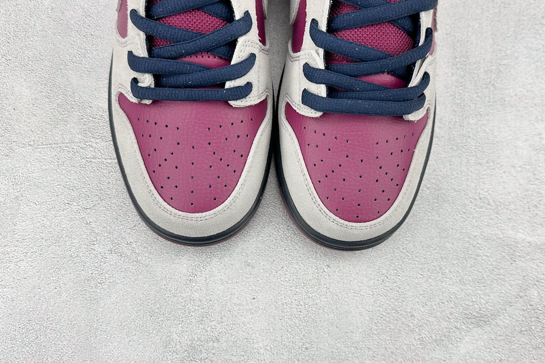 JH Nike SB Dunk Low True Berry Bordeaux BQ6817-001