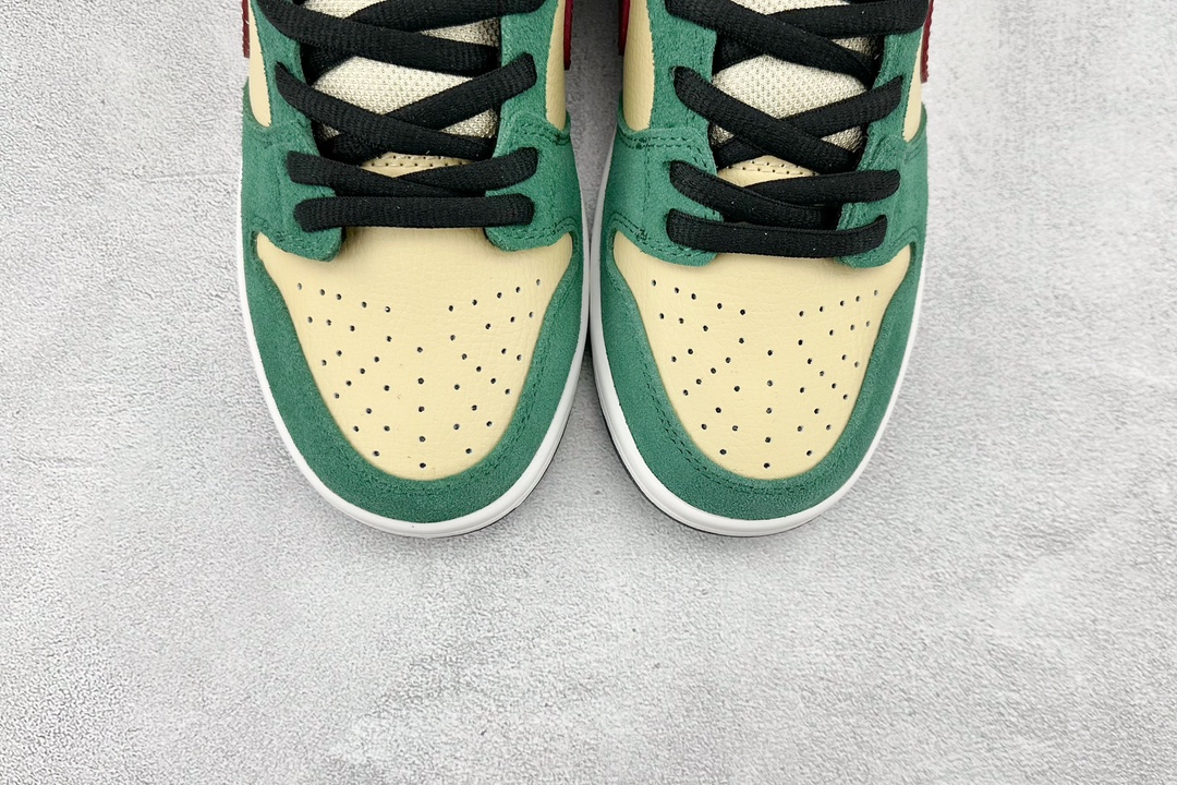 JH NIKE DUNK SB LOW Las Vegas Dunk SB as the name suggests 304292-700