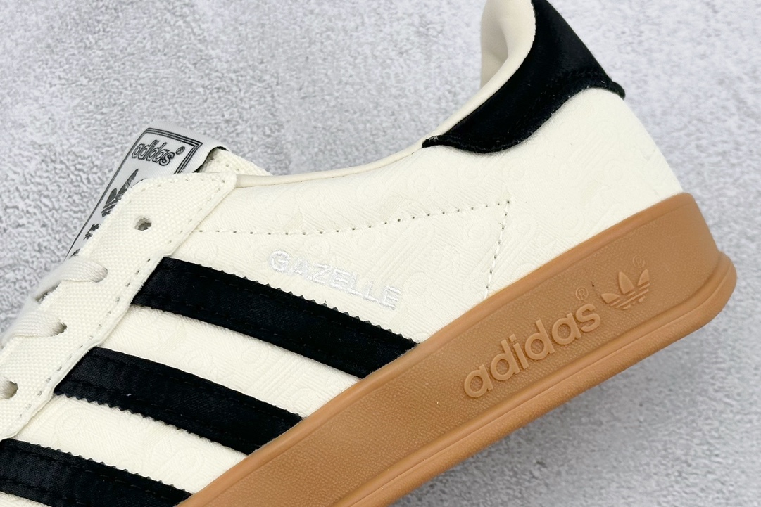 R Adidas Originals Gazelle White Clover Retro Casual Non-slip Wear-resistant Low-top Sneakers IG3677