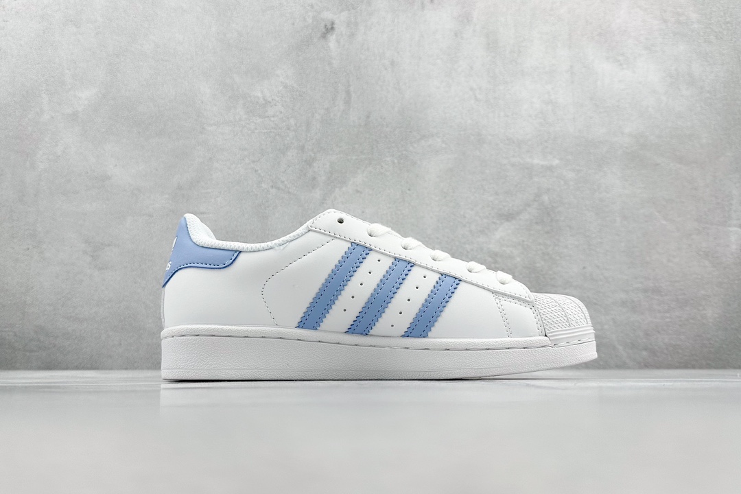 120 Adidas   Originals Superstar 经典贝壳头休闲板鞋 EF9247