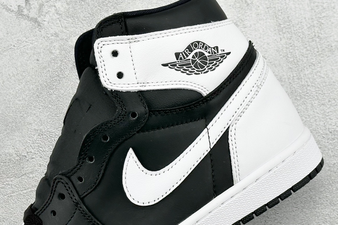 260 F Air Jordan AJ1 Retro High 高帮黑白 DZ5485-010