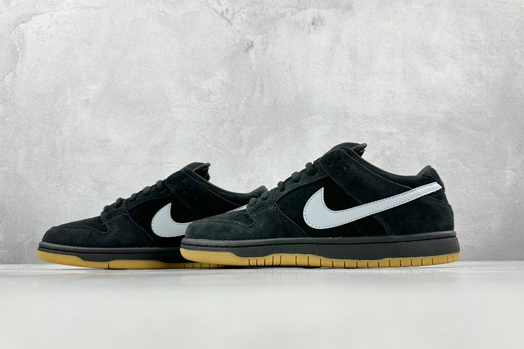 200 D NIKE SB Dunk Low 黑灰生胶 BQ6817-010