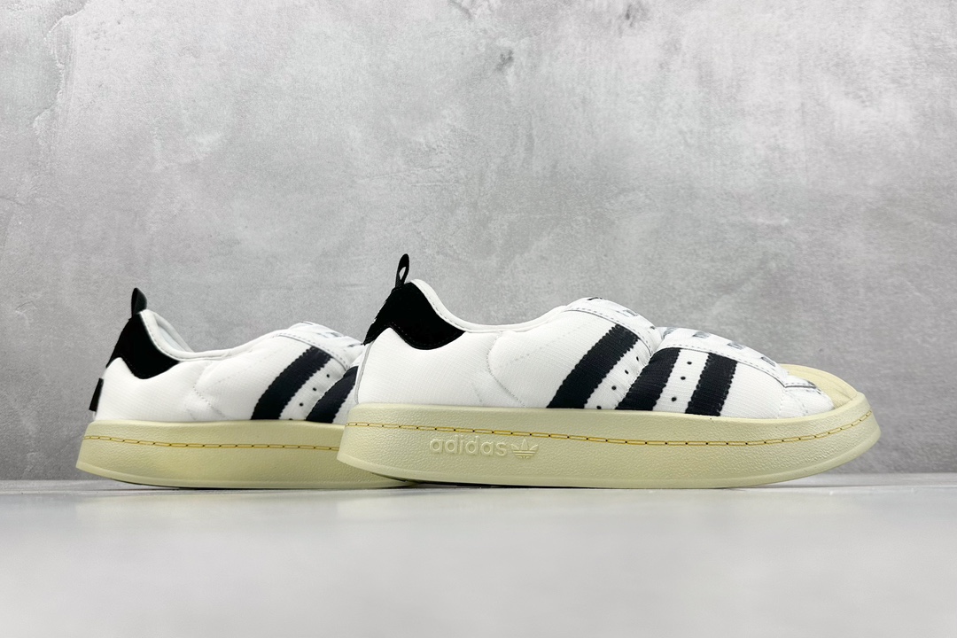 140 adidas Puffylette 百搭单品 adidas三叶草Puffylette面包鞋一脚蹬棉鞋经典休闲拖鞋 HP6697