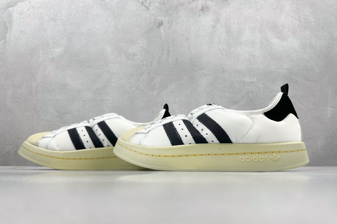 140 adidas Puffylette 百搭单品 adidas三叶草Puffylette面包鞋一脚蹬棉鞋经典休闲拖鞋 HP6697