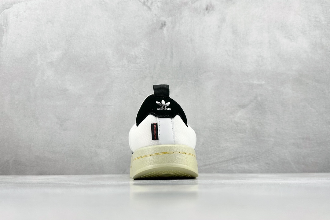 140 adidas Puffylette 百搭单品 adidas三叶草Puffylette面包鞋一脚蹬棉鞋经典休闲拖鞋 HP6697