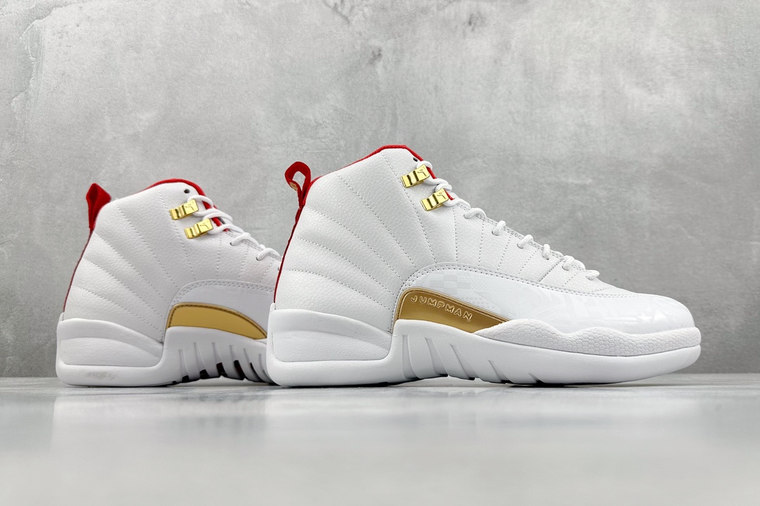 260 Air Jordan 12 x A Ma Maniere ”White” 世界杯白红金扣 130690-107