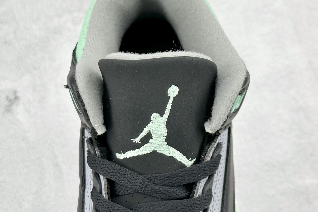 Air Jordan AJ3 Retro Black Mint Green CT8532-031