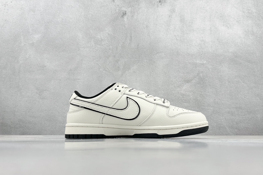 Nike SB Dunk Low x Stussy White and Black JH5812-910