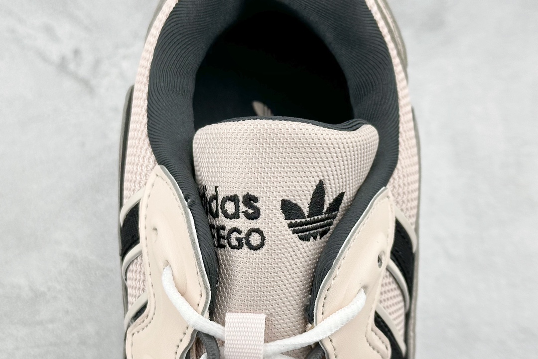 Adidas Originals Ozweego OG W Adidas retro lightweight casual running shoes IA0006