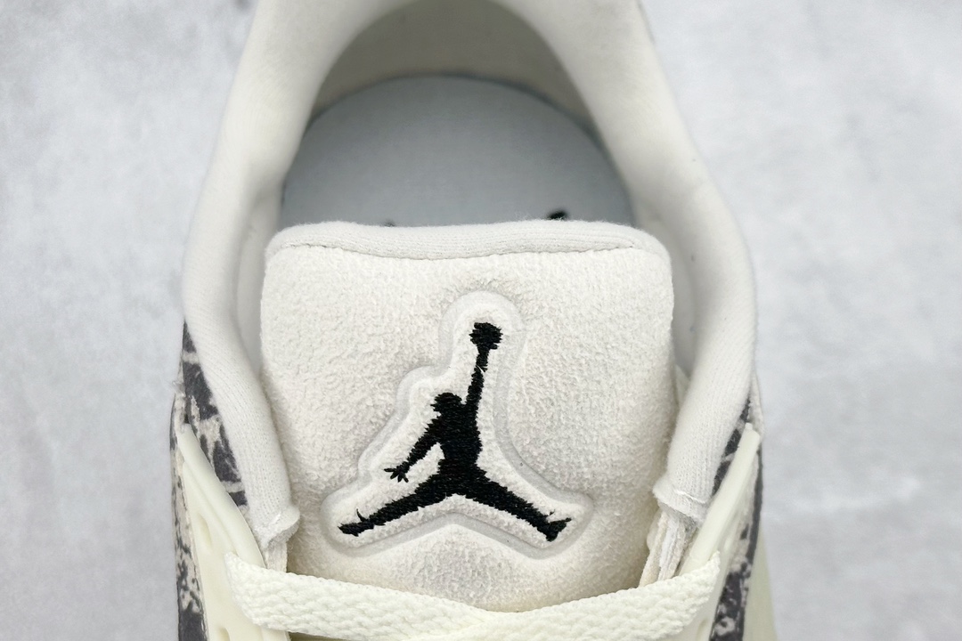 Kw Air Jordan AJ5 Retro 米白涂鸦 DA8016-100