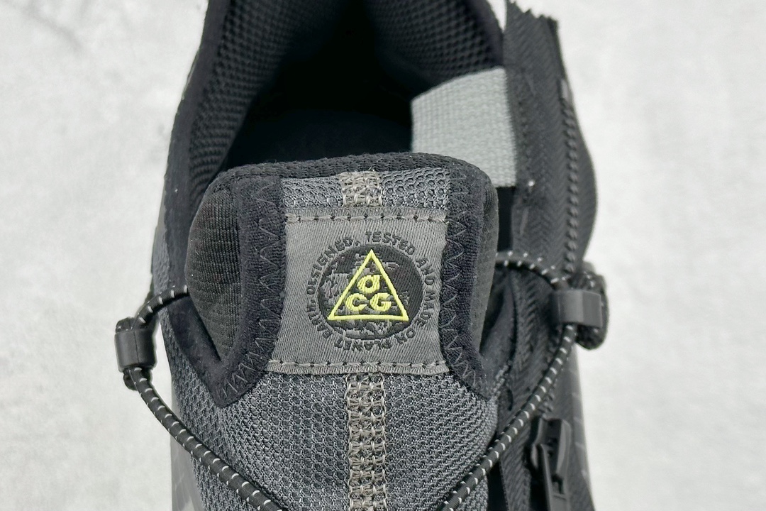 NIKE ACG Mountain Fly 2 Low ACG山脉2代系列低帮运动鞋 DD2861-002