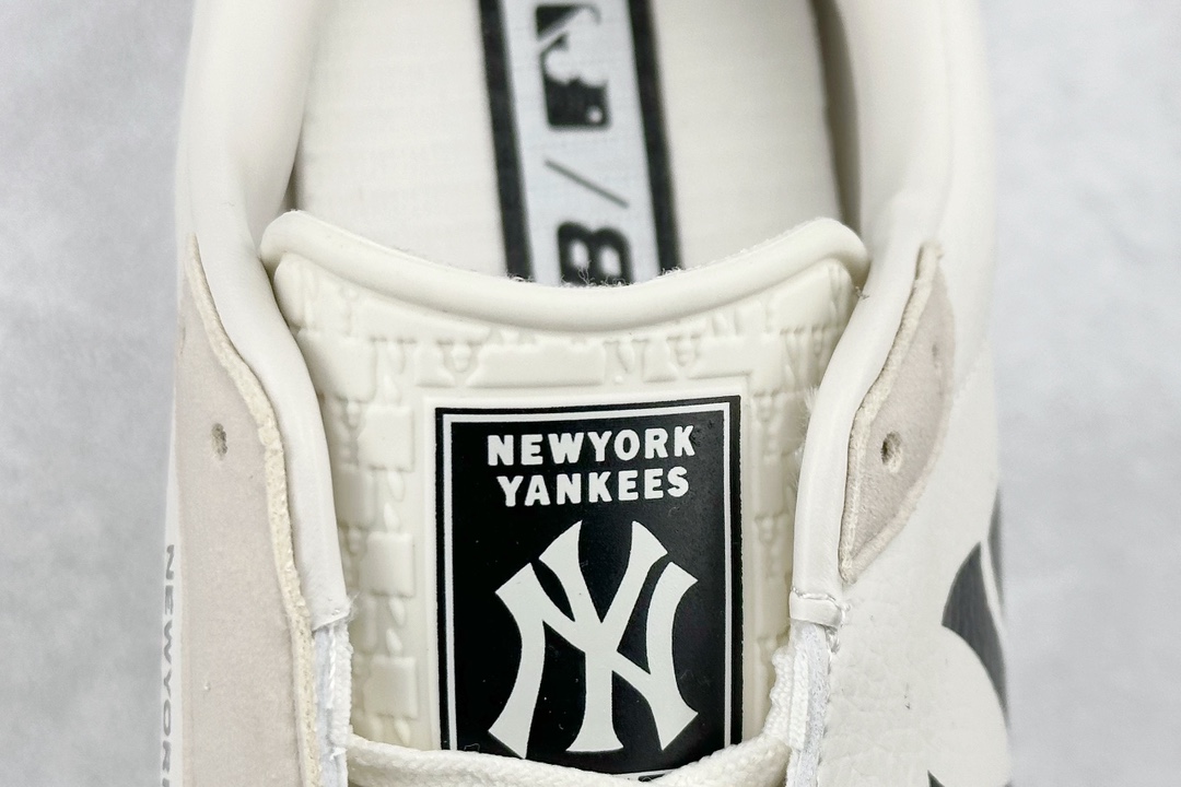 MLB SQUEEZE New York Yankees lightweight low-top casual sports sneakers