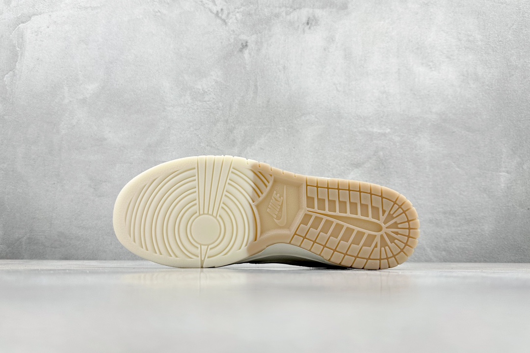 Nike SB Dunk Low UN联名-米白浅棕 周年高端定制 低帮休闲板鞋 XH0923-152