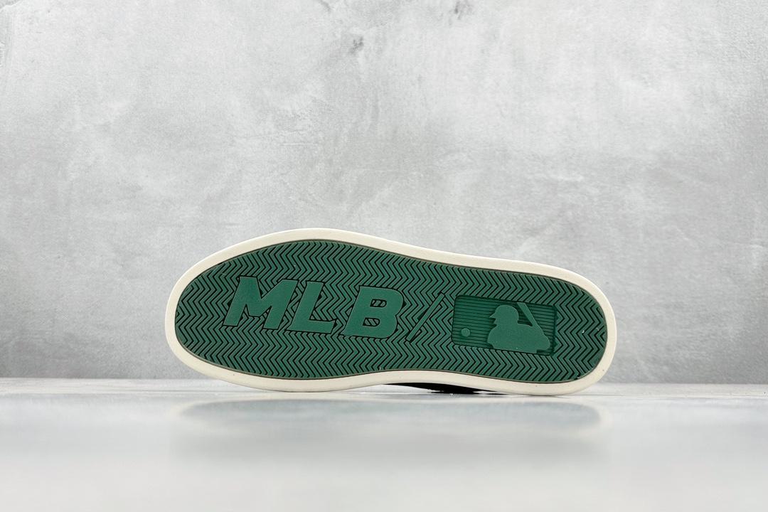 MLB SQUEEZE New York Yankees lightweight low-top casual sports sneakers