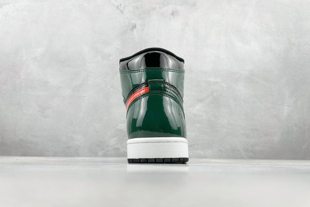 JordanAJ1RetroHighOG黑绿漆皮#原鞋原楦头纸板开发确保原汁原味完美呈现一代版型1:1鞋