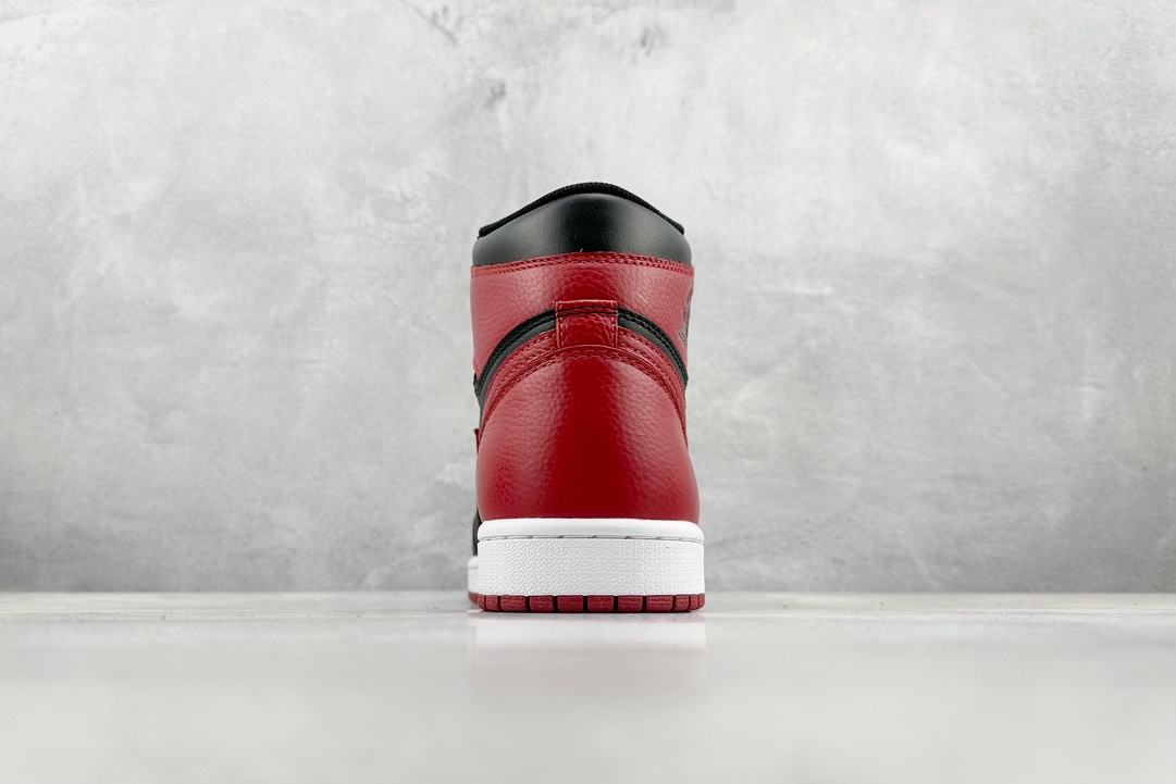 JordanAJ1RetroHighOG黑红#原鞋原楦头纸板开发确保原汁原味完美呈现一代版型1:1鞋头弧