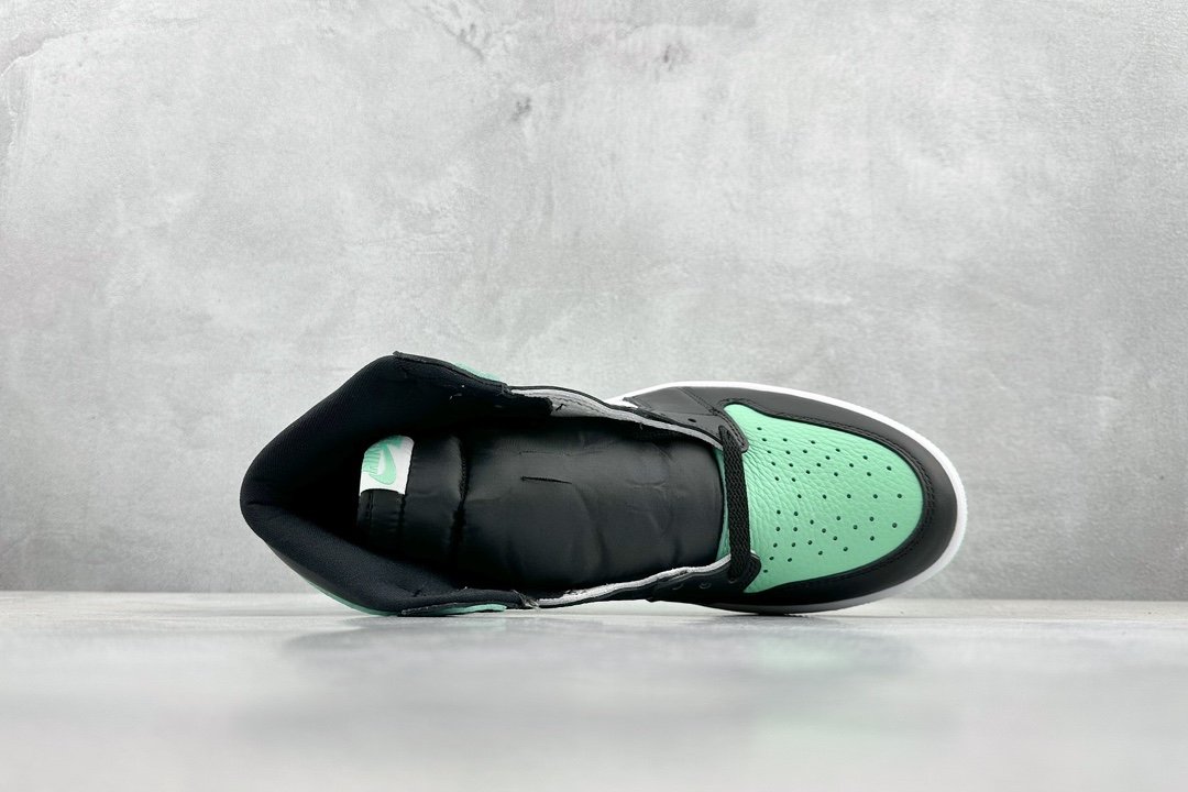 JordanAJ1RetroHighOG薄荷绿#原鞋原楦头纸板开发确保原汁原味完美呈现一代版型1:1鞋头