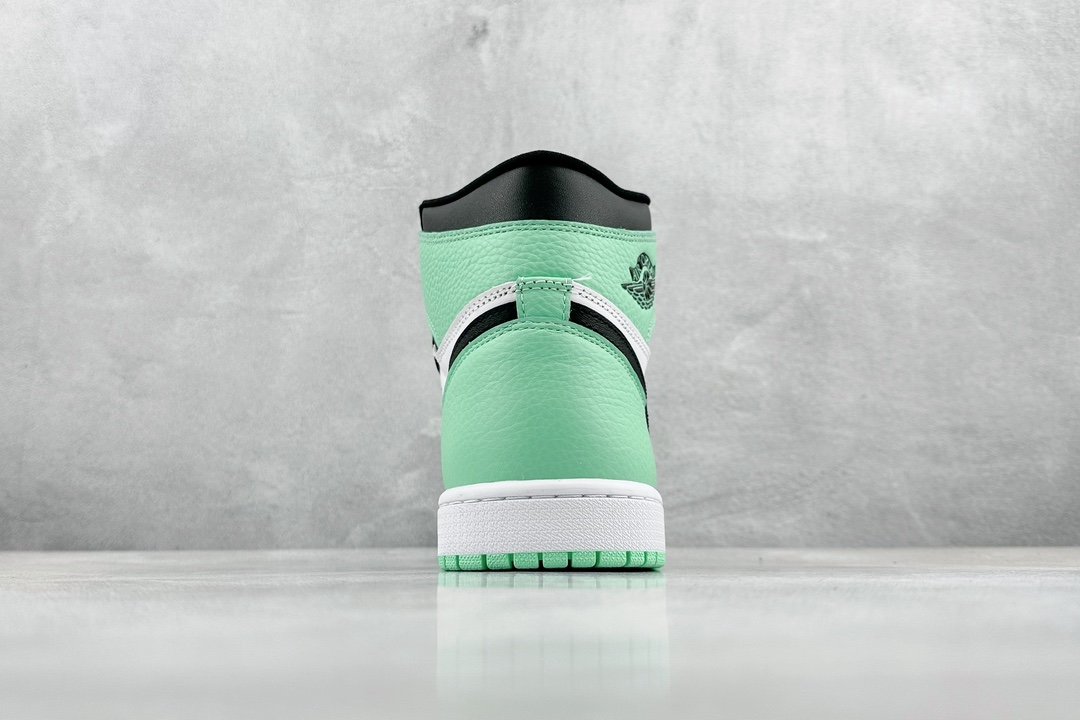 JordanAJ1RetroHighOG薄荷绿#原鞋原楦头纸板开发确保原汁原味完美呈现一代版型1:1鞋头