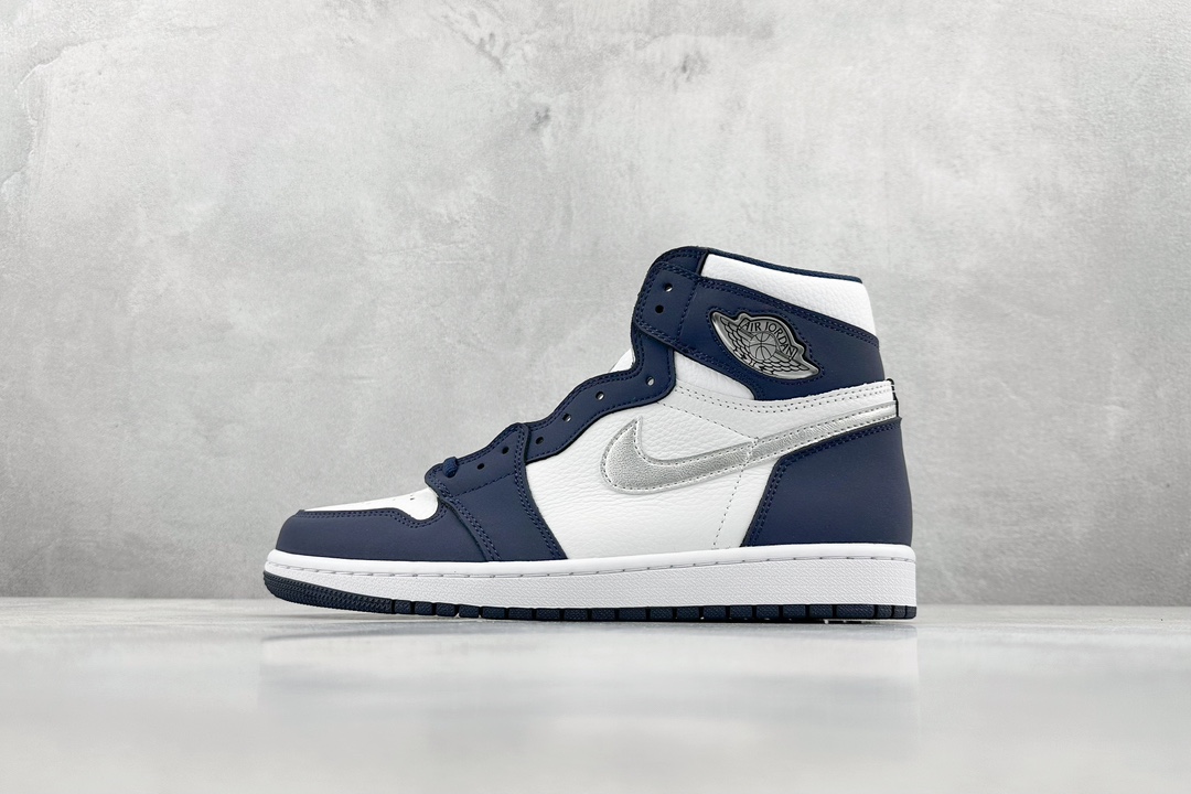 JordanAJ1RetroHighOG海军蓝#原鞋原楦头纸板开发确保原汁原味完美呈现一代版型1:1鞋头