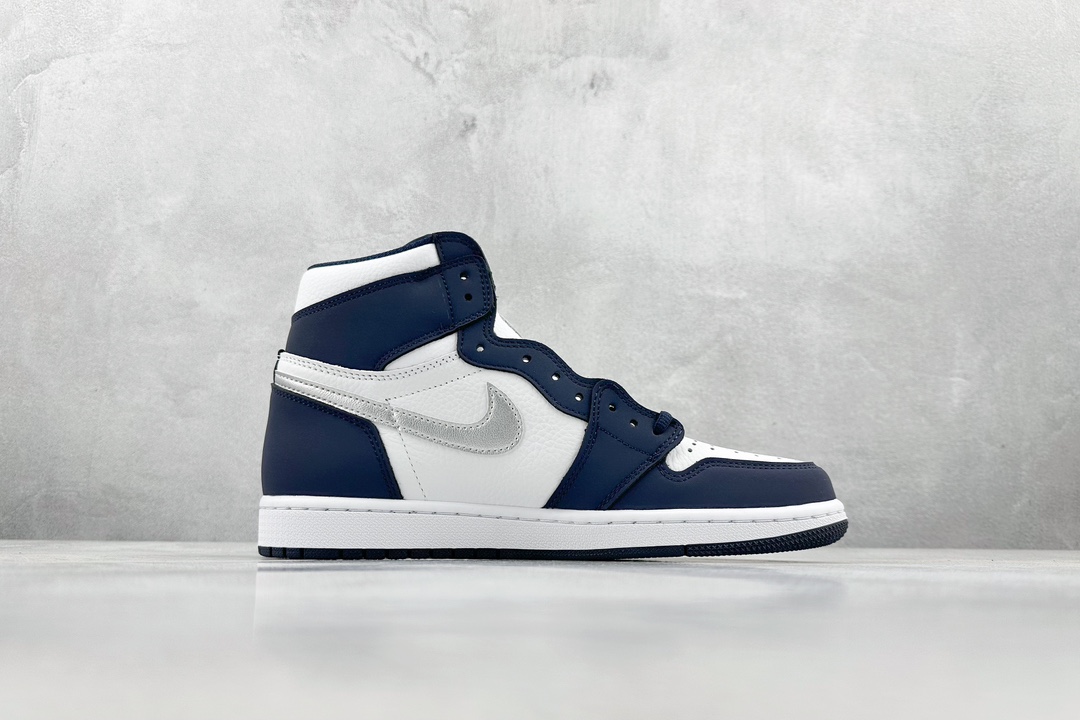 JordanAJ1RetroHighOG海军蓝#原鞋原楦头纸板开发确保原汁原味完美呈现一代版型1:1鞋头