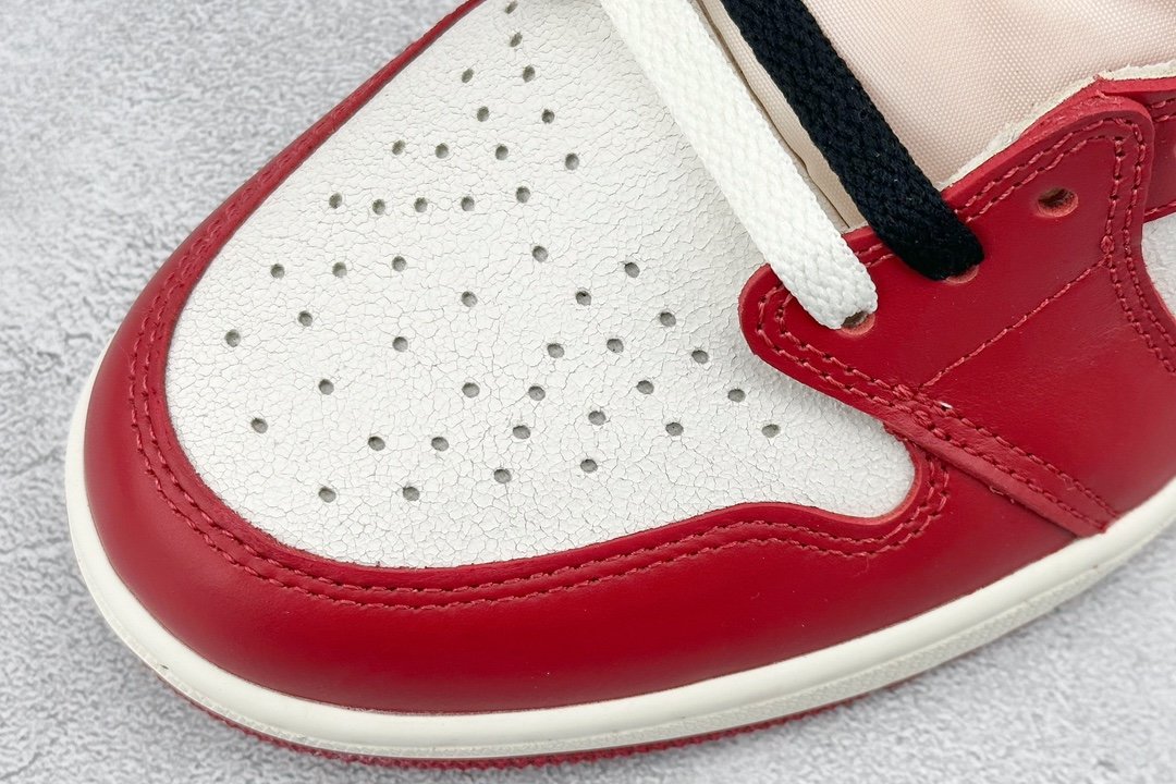 JordanAJ1RetroHighOG芝加哥做旧#原鞋原楦头纸板开发确保原汁原味完美呈现一代版型1:1