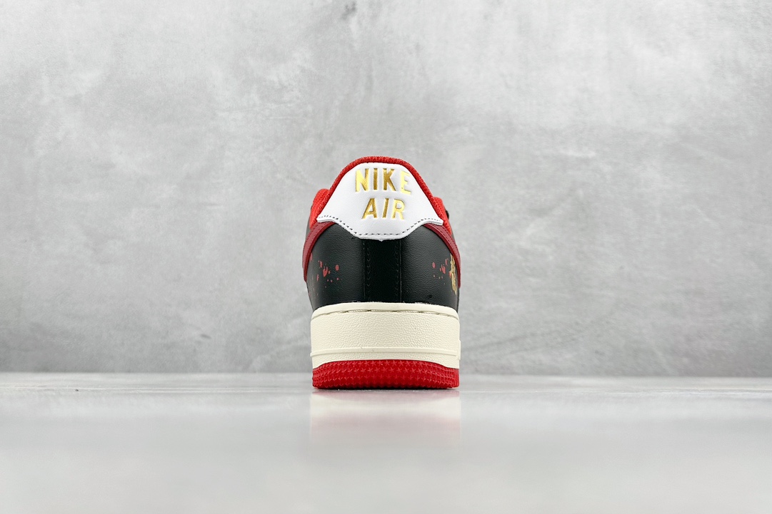 
Nike Air Force 1 Low CNY龙转乾坤 龙年限定 黑红

货号：FN7439 133