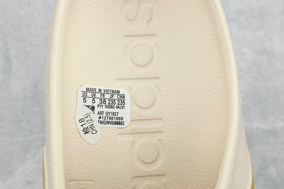 100  adidas Adilette Clogs 联名Blokecore 风格 GY1827