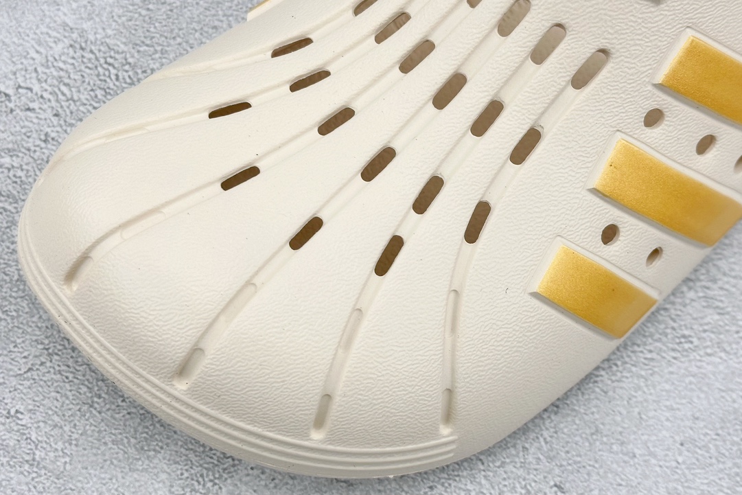 100  adidas Adilette Clogs 联名Blokecore 风格 GY1827