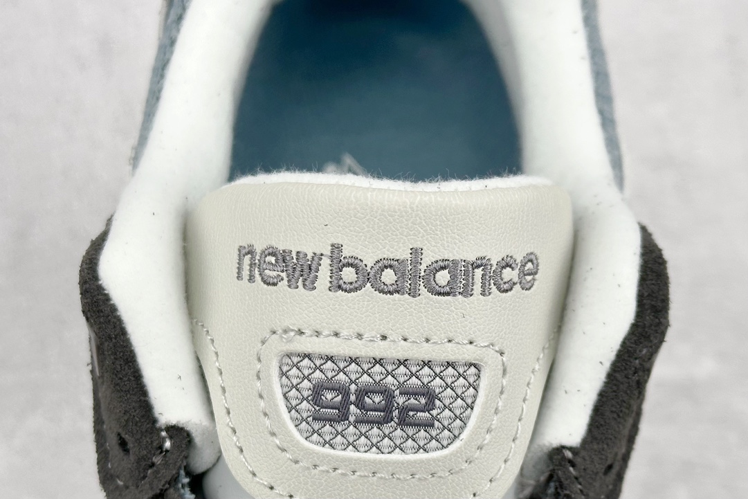 220  R New Balance 992 复古风格 M992BK
