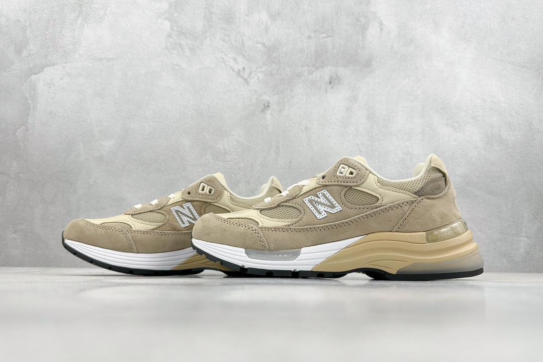 220  R New Balance 992 复古风格 M992TN