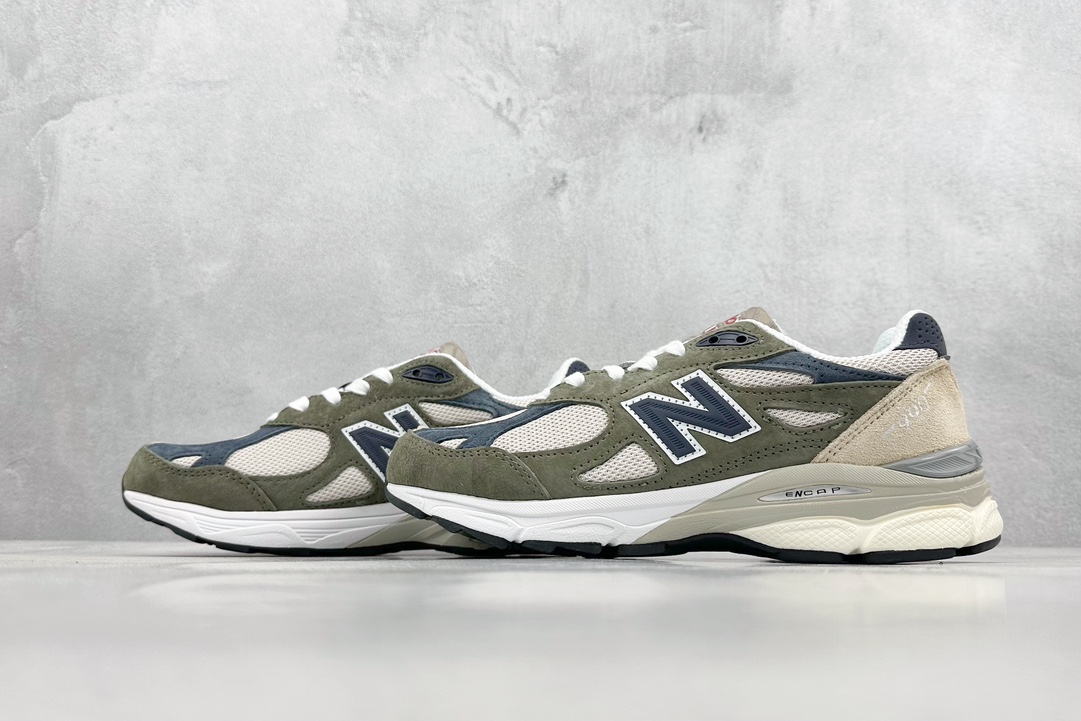 220  R版 New Balance 新百伦  复古休闲跑步鞋 M990T03