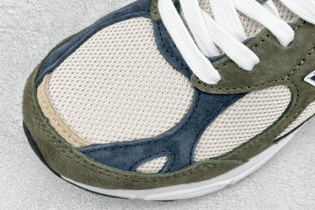 220  R版 New Balance 新百伦  复古休闲跑步鞋 M990T03