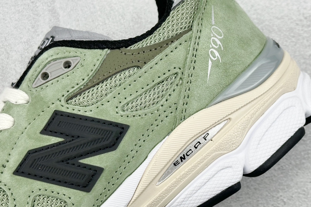 220  R版 New Balance 新百伦  复古休闲跑步鞋 M990JD3