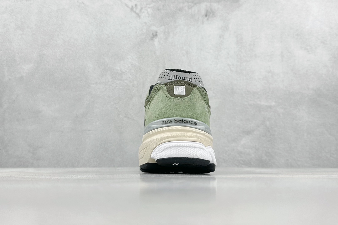 220  R版 New Balance 新百伦  复古休闲跑步鞋 M990JD3