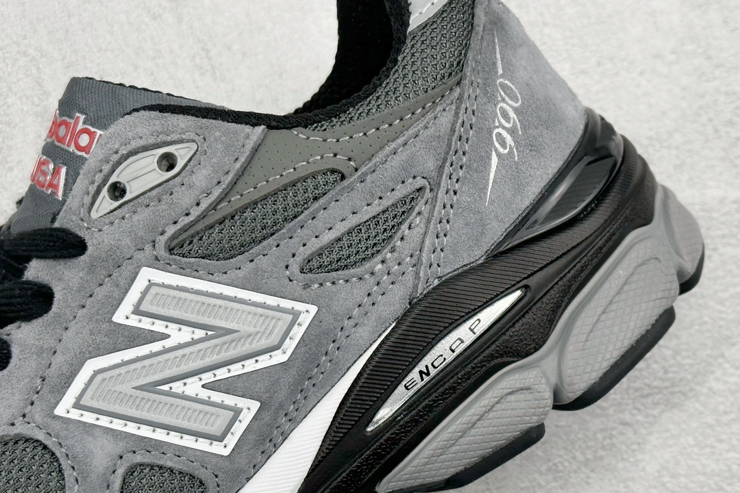 220  R版 New Balance 新百伦  复古休闲跑步鞋 M990DB3